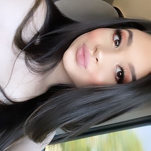 Meet your Posher, Roxy